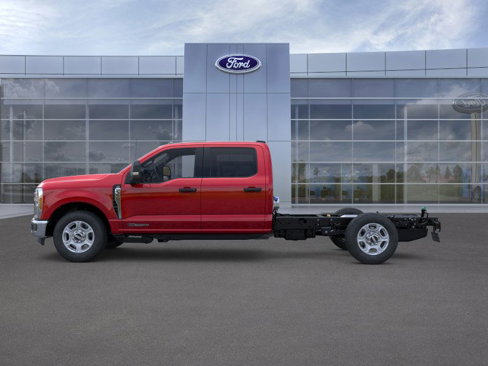 New 2025 Ford F350 XLT image 3