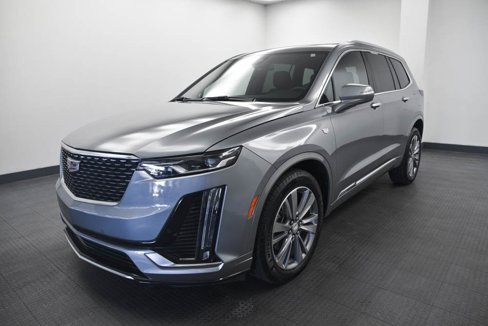 Used 2025 Cadillac XT6 Premium Luxury image 3