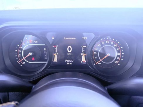 Used 2024 Jeep Gladiator Sport image 19