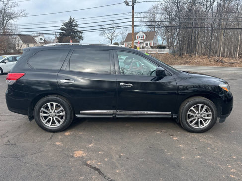 Used 2015 Nissan Pathfinder SL w/ SL Tech Package image 4