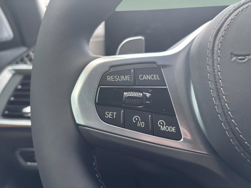 New 2026 BMW X7 M60i image 11