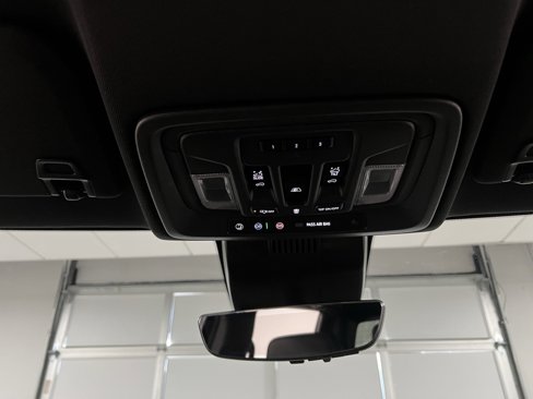 Used 2024 GMC Sierra 1500 AT4 w/ Technology Package image 50