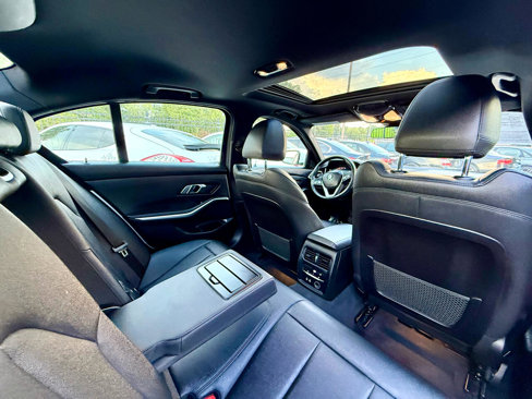 Used 2020 BMW 330i Sedan w/ Convenience Package image 28