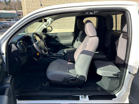 Used 2021 Toyota Tacoma SR w/ SX Package image 11