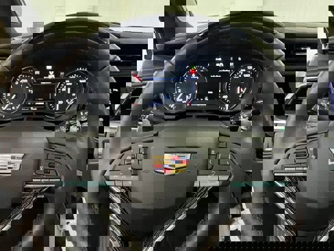 Certified 2022 Cadillac XT6 Sport w/ Technology Package image 15
