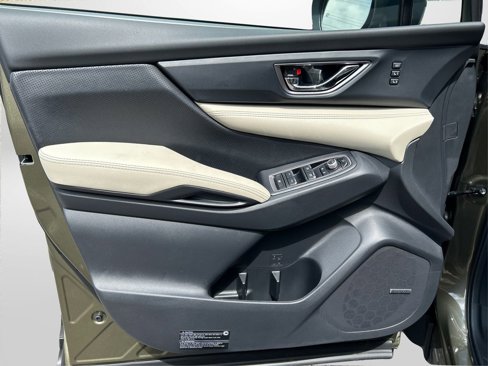New 2025 Subaru Ascent Limited image 24
