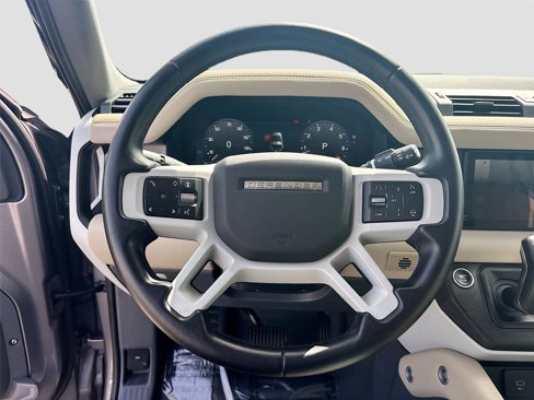 Used 2024 Land Rover Defender 90 S image 12