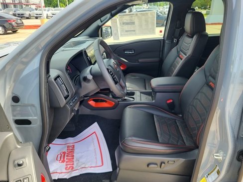 New 2025 Nissan Frontier PRO-4X w/ Pro Premium Package image 11