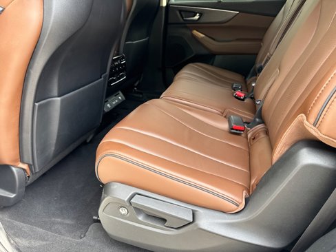 Used 2024 Acura MDX SH-AWD w/ Advance Package image 21