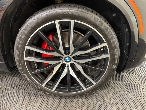 Used 2022 BMW X5 xDrive40i w/ M Sport Package image 25