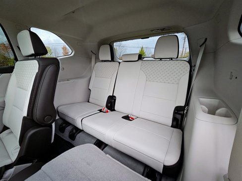 New 2026 GMC Acadia Denali w/ Super Cruise Package image 37