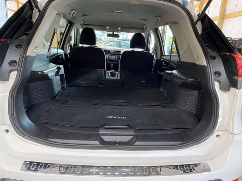Used 2017 Nissan Rogue S w/ S Appearance Package image 28