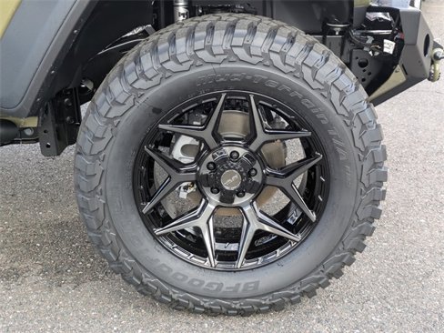 New 2025 Jeep Wrangler Willys image 10