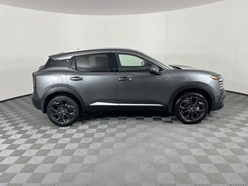 New 2026 Nissan Kicks SR w/ SR Premium Package image 9