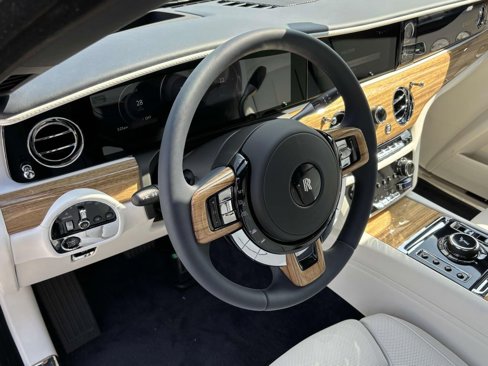 New 2025 Rolls-Royce Ghost image 19
