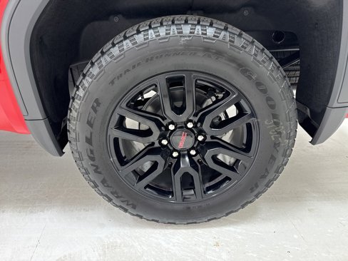 New 2026 GMC Sierra 1500 Elevation image 7