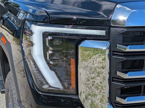 New 2026 GMC Sierra 2500 SLT w/ SLT Premium Package image 10