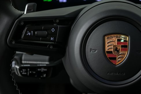 New 2026 Porsche Panamera 4 E-Hybrid image 10