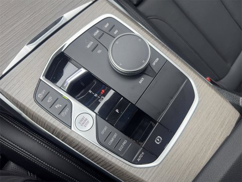 Used 2025 BMW 330i Sedan image 69