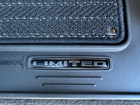 Used 2024 RAM 2500 Limited image 23