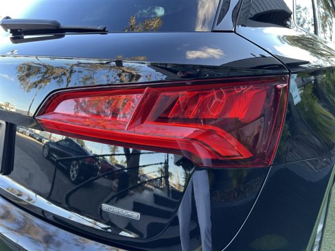 Used 2020 Audi Q5 2.0T Premium Plus w/ Premium Plus Package image 10