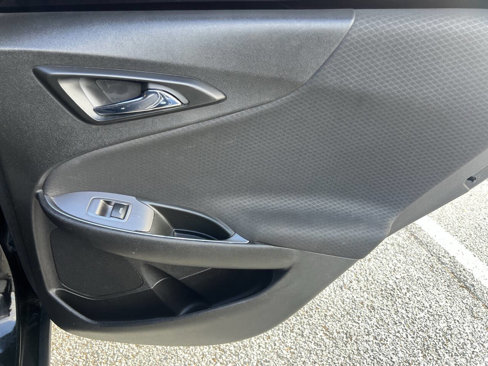 Used 2020 Chevrolet Malibu LT image 14