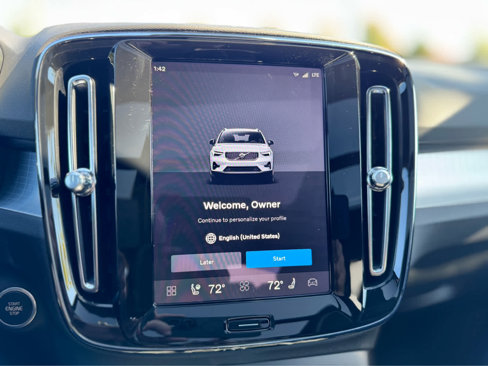 New 2026 Volvo XC40 B5 Ultra w/ Protection Package Premier image 15