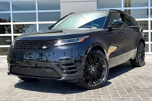 New 2026 Land Rover Range Rover Velar Dynamic SE image 1