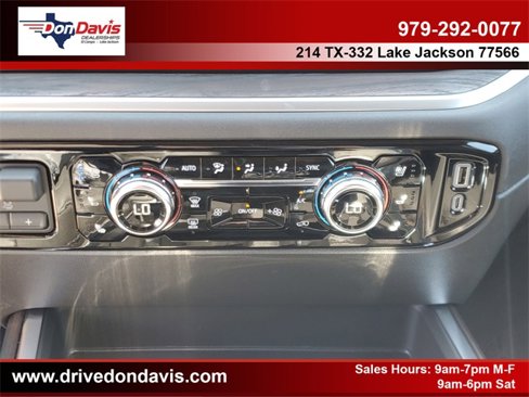 New 2026 GMC Sierra 1500 SLT image 28
