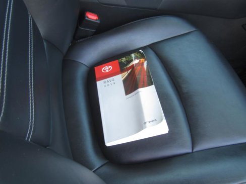 Used 2019 Toyota RAV4 XLE Premium image 51