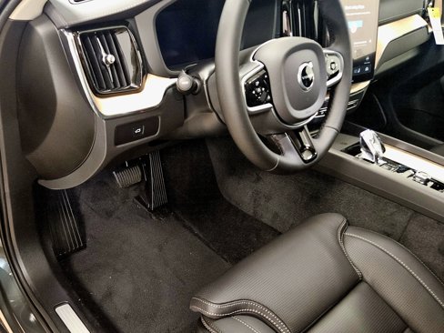New 2026 Volvo XC60 B5 Ultra w/ Climate Package image 46