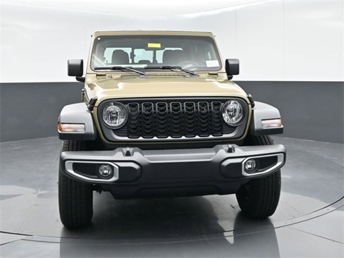 New 2025 Jeep Gladiator Sport image 3