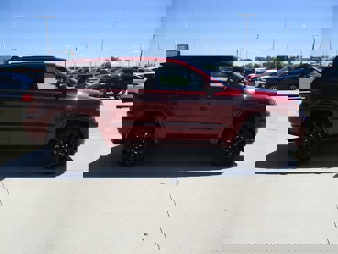 Used 2022 Jeep Grand Cherokee Laredo X image 7