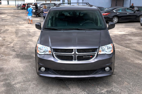 Used 2020 Dodge Grand Caravan SXT image 19