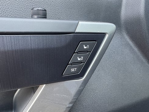 New 2025 Toyota Tundra Platinum image 11