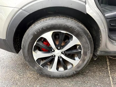 Used 2017 Kia Sorento EX image 36