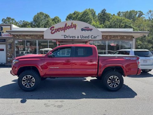 Used 2022 Toyota Tacoma SR5 image 1