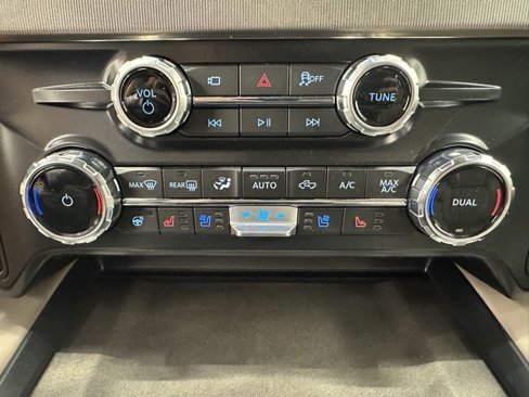 New 2026 Ford F350 Platinum image 35