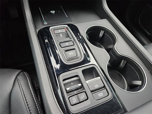 Used 2025 Honda Pilot EX-L image 19