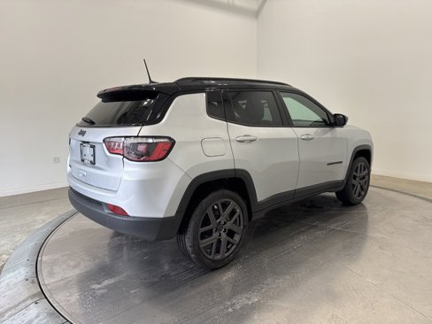 New 2026 Jeep Compass Limited image 7
