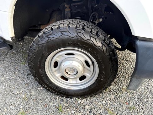 Used 2017 Ford F250 XL w/ Power Equipment Group image 28