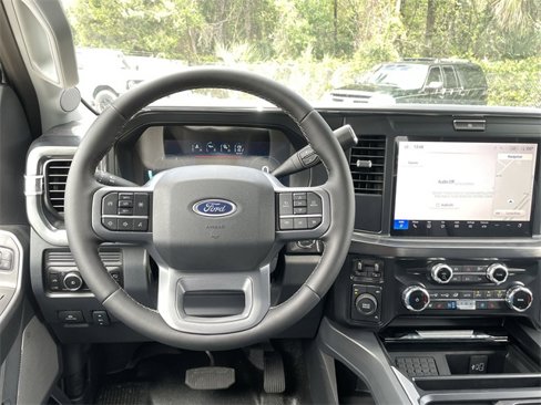 New 2025 Ford F350 Lariat image 14