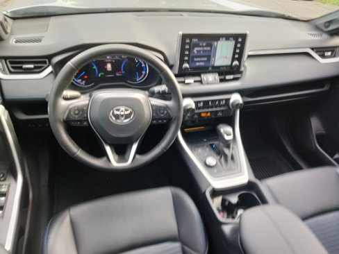 Used 2021 Toyota RAV4 XSE image 16