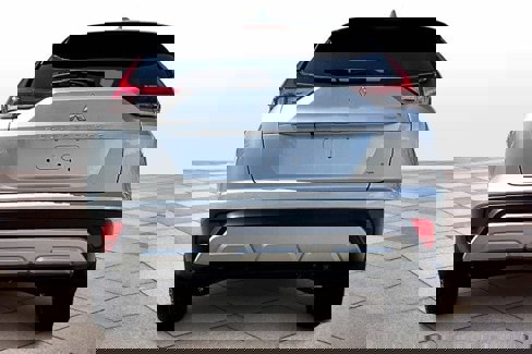 New 2026 Mitsubishi Eclipse Cross SE image 4