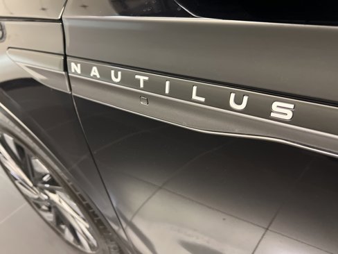 New 2025 Lincoln Nautilus Black Label w/ Jet Appearance Package image 41