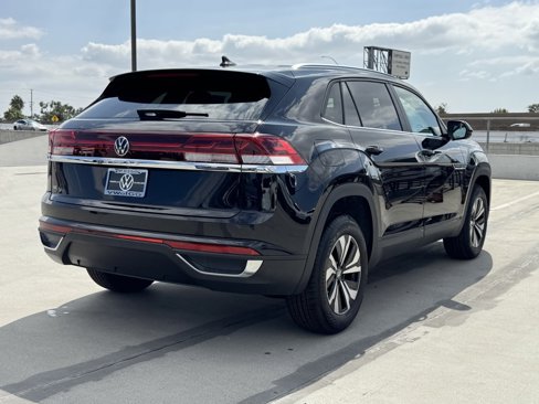 New 2026 Volkswagen Atlas Cross Sport SE image 7