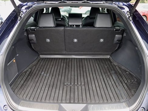 Used 2024 Toyota Venza XLE image 34