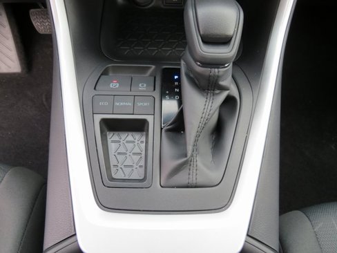 New 2025 Toyota RAV4 XLE image 25