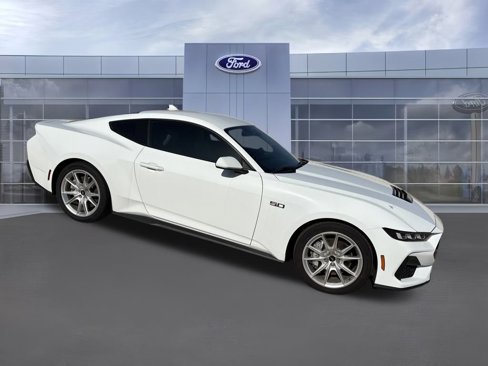 Used 2024 Ford Mustang GT Premium image 8