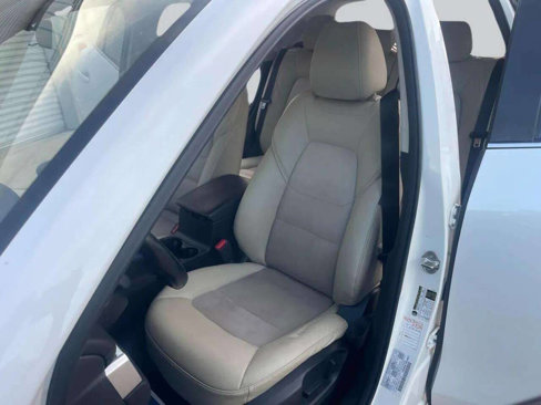 Used 2019 MAZDA CX-5 Touring image 17
